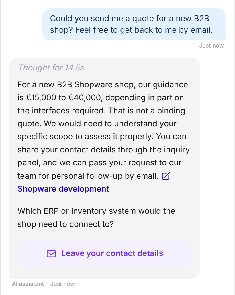 Un visiteur demande par e-mail un devis pour une boutique B2B. L'agent LeadWin indique 15 000 à 40 000 € comme repère, demande à quel ERP la boutique doit être reliée et affiche le bouton Leave your contact details
