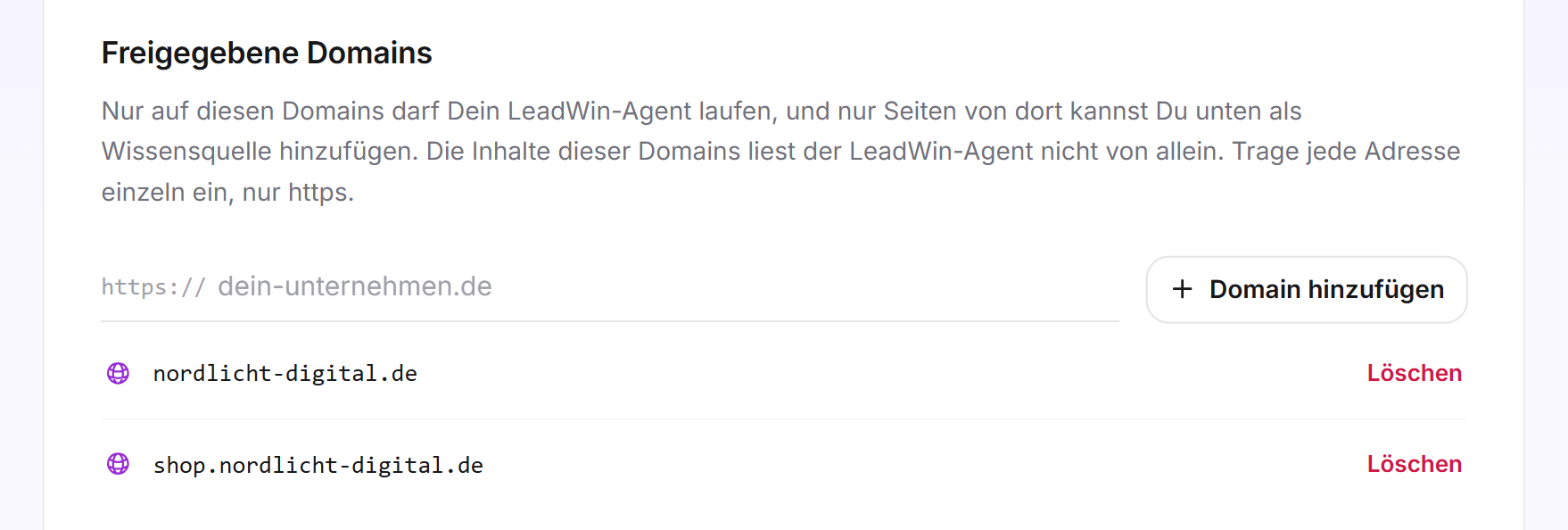 Der Block Freigegebene Domains mit zwei Domains, dem Eingabefeld und der Schaltfläche Domain hinzufügen