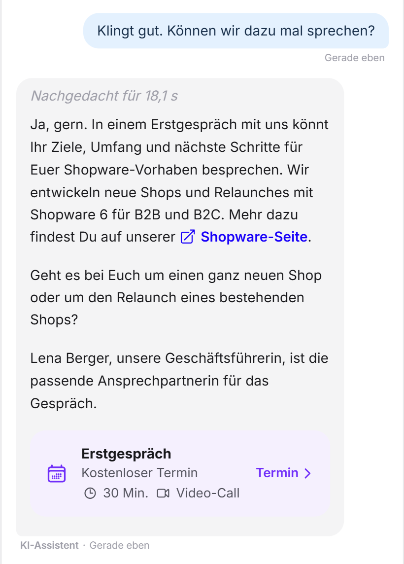 Ein Besucher fragt, ob man über seinen Shop sprechen kann. Der LeadWin-Agent beschreibt kurz das Erstgespräch, fragt nach dem Vorhaben, nennt Lena Berger als Ansprechpartnerin und zeigt den Termin Erstgespräch mit 30 Minuten per Video-Call