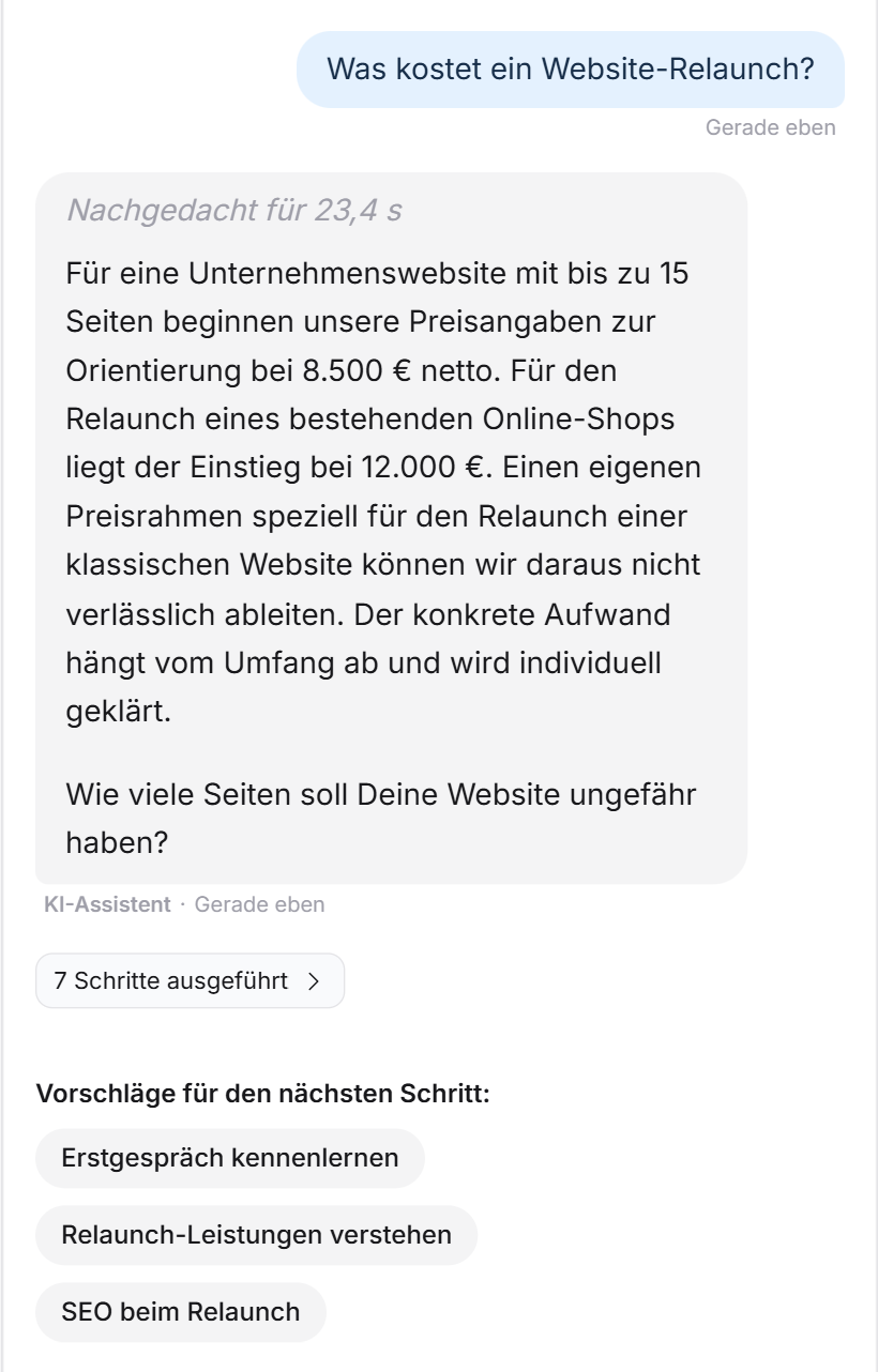 Die Live-Vorschau mit der Frage Was kostet ein Website-Relaunch?, der Antwort von Nordlicht Digital und darunter drei Anschlussfragen unter Vorschläge für den nächsten Schritt